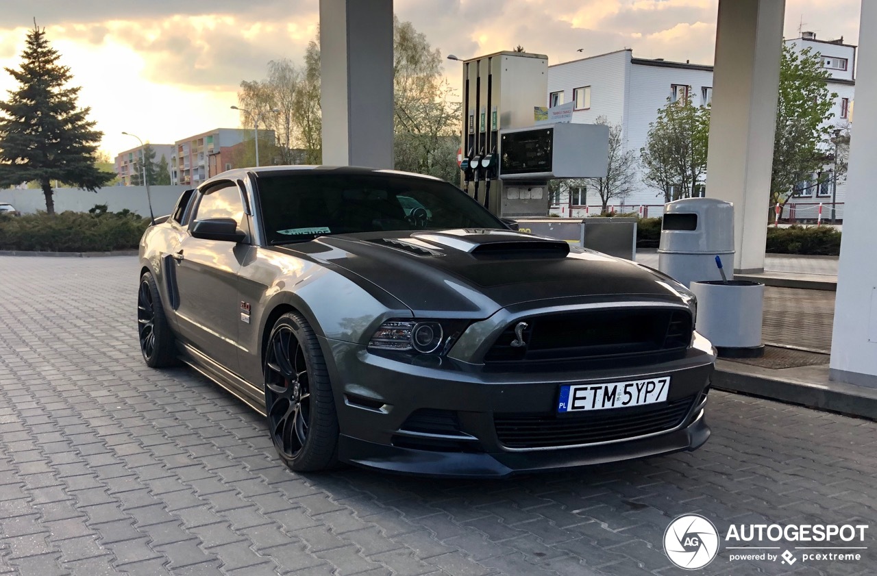 Ford Mustang GT 2013