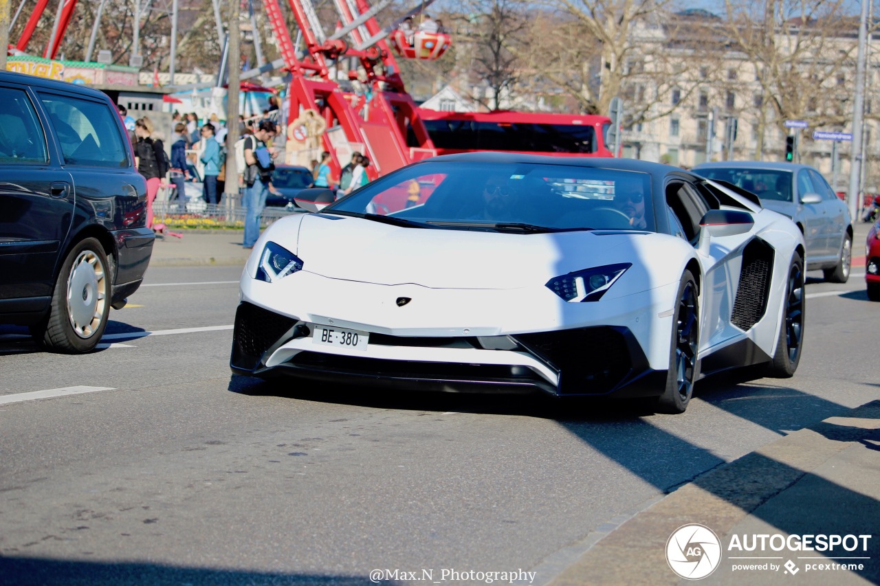 Lamborghini Aventador LP700-4