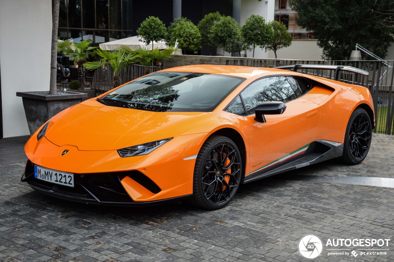 Lamborghini Huracán LP640-4 Performante