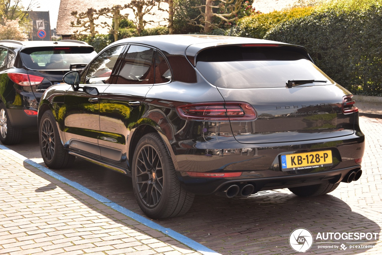 Porsche 95B Macan GTS