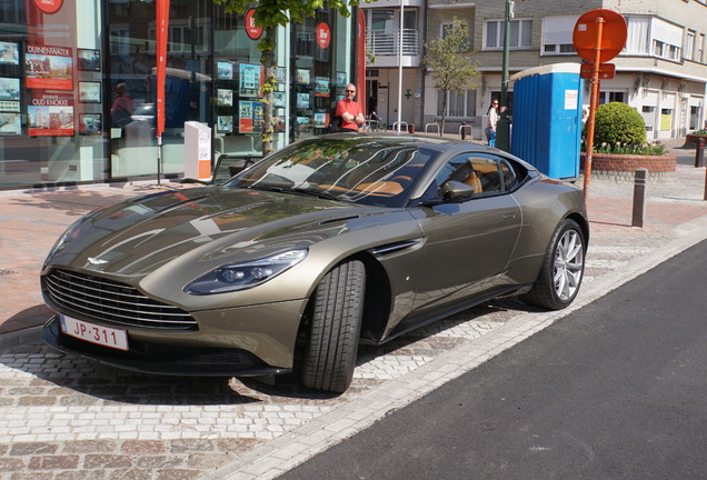 Aston Martin DB11