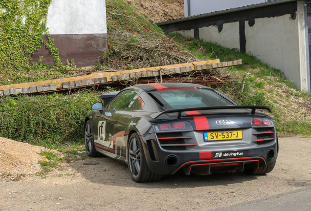 Audi R8 V10