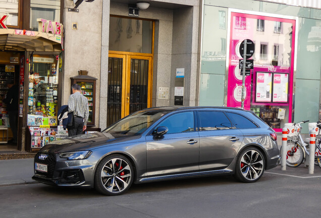 Audi RS4 Avant B9