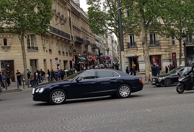 Bentley Flying Spur V8