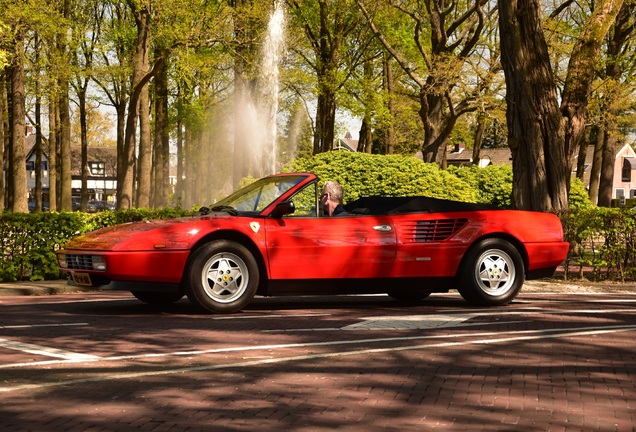 Ferrari Mondial 3.2 Cabriolet