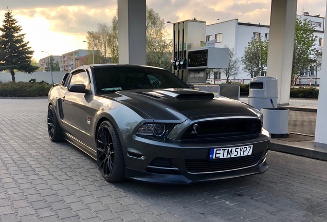 Ford Mustang GT 2013