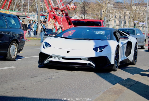 Lamborghini Aventador LP700-4