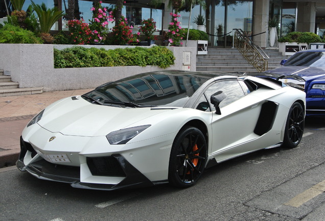 Lamborghini Aventador LP700-4 Roadster Vorsteiner Zaragoza