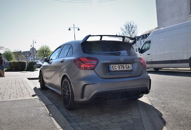 Mercedes-AMG A 45 W176 2015