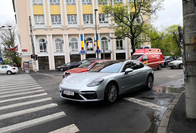 Porsche 971 Panamera Turbo