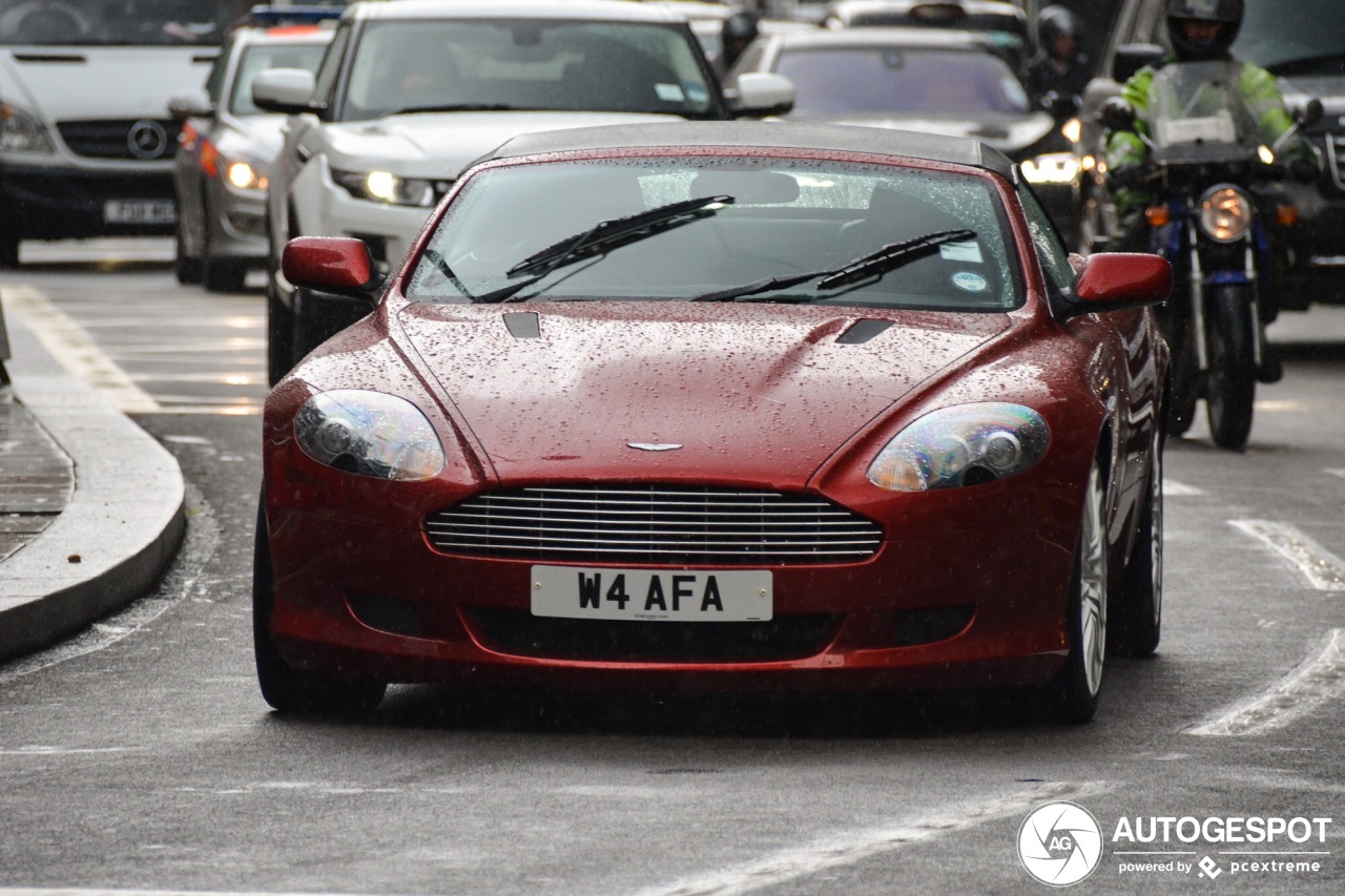 Aston Martin DB9 Volante