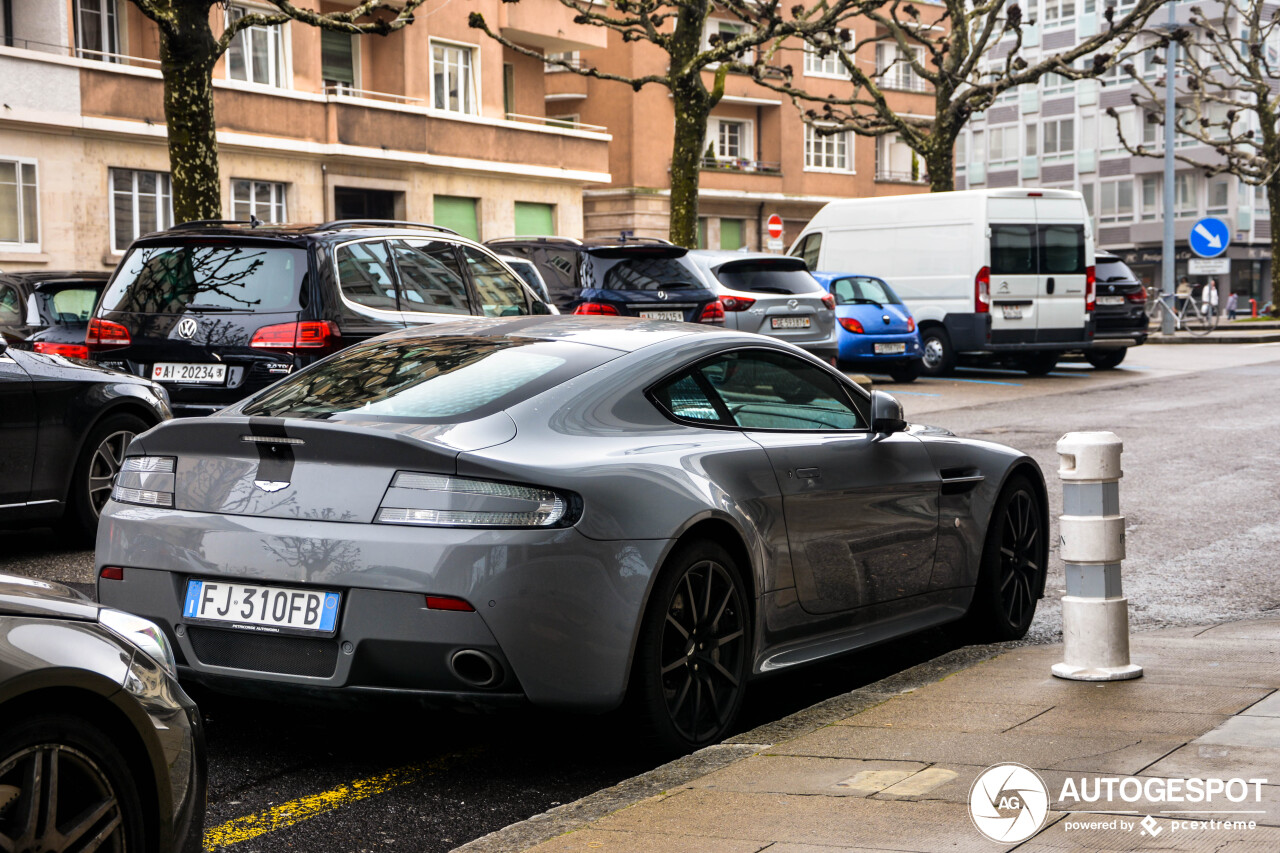 Aston Martin V12 Vantage S AMR