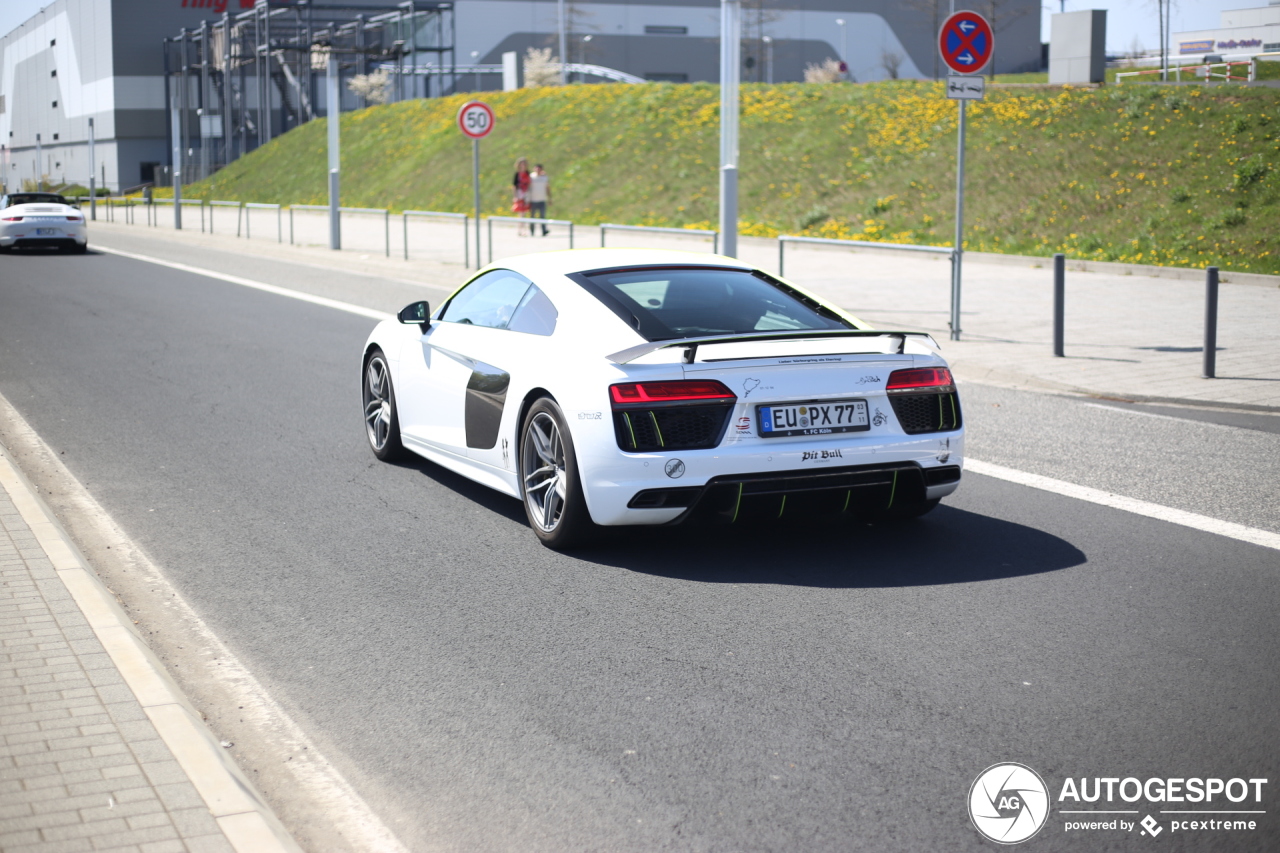 Audi R8 V10 Plus 2015