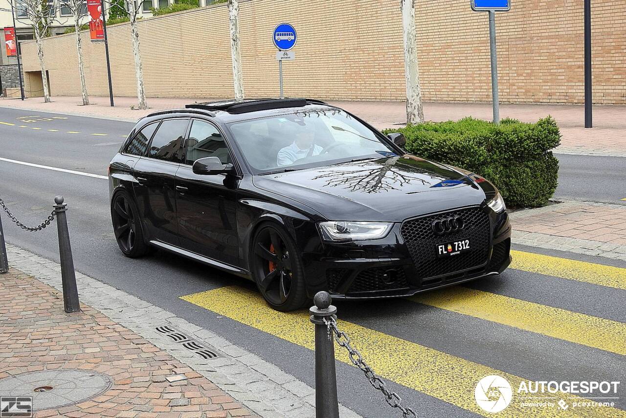 Audi RS4 Avant B8