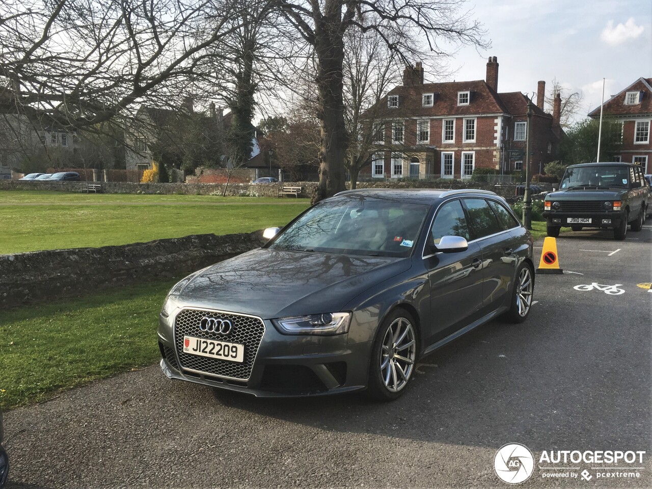 Audi RS4 Avant B8