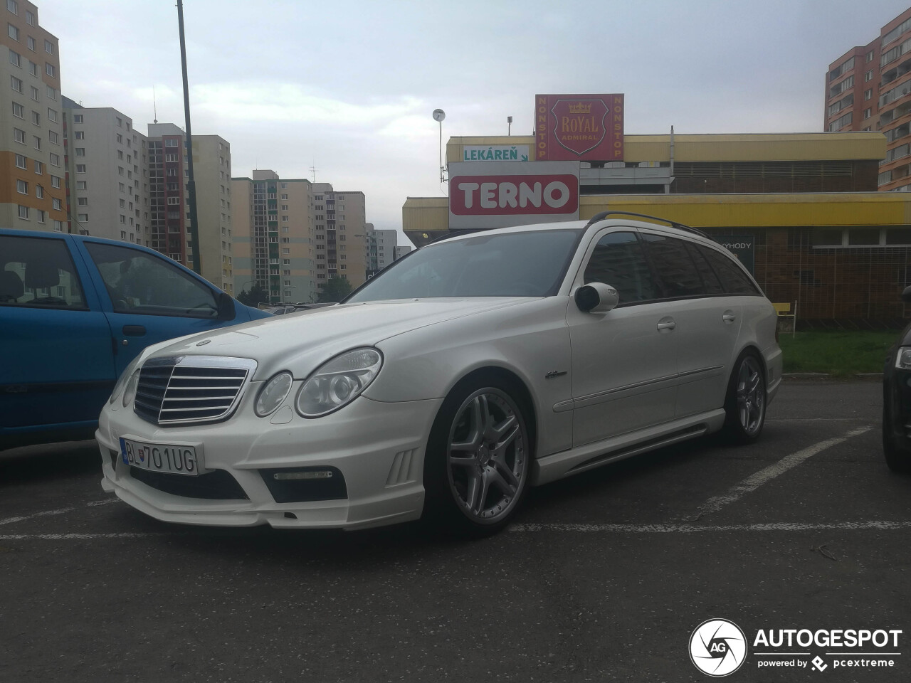 Mercedes-Benz E 63 AMG Combi Wald