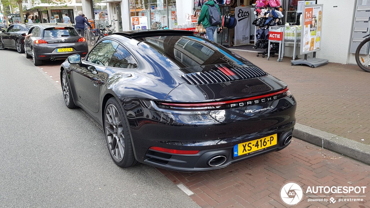 Porsche 992 Carrera 4S