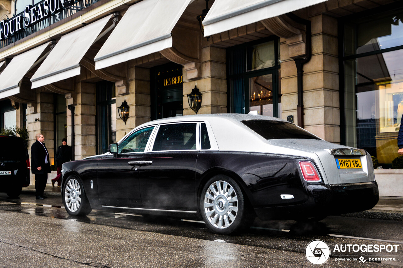 Rolls-Royce Phantom VIII EWB