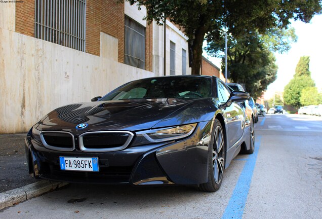 BMW i8