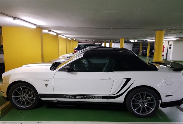 Ford Mustang GT Convertible 2011