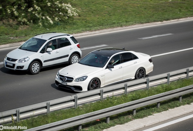 Mercedes-Benz E 63 AMG S W212