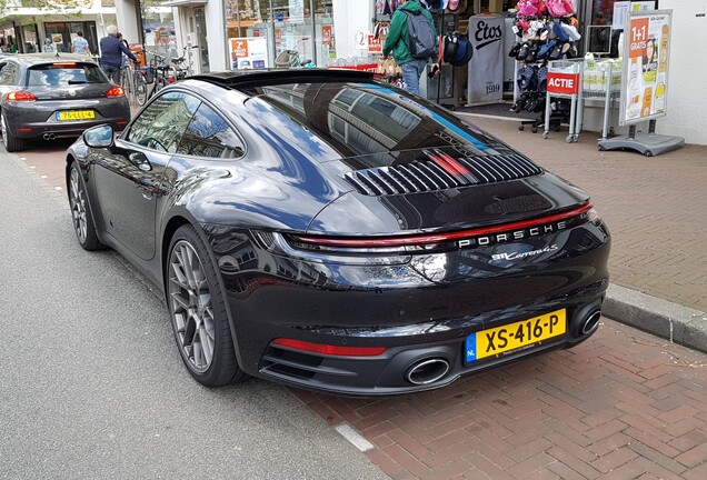 Porsche 992 Carrera 4S