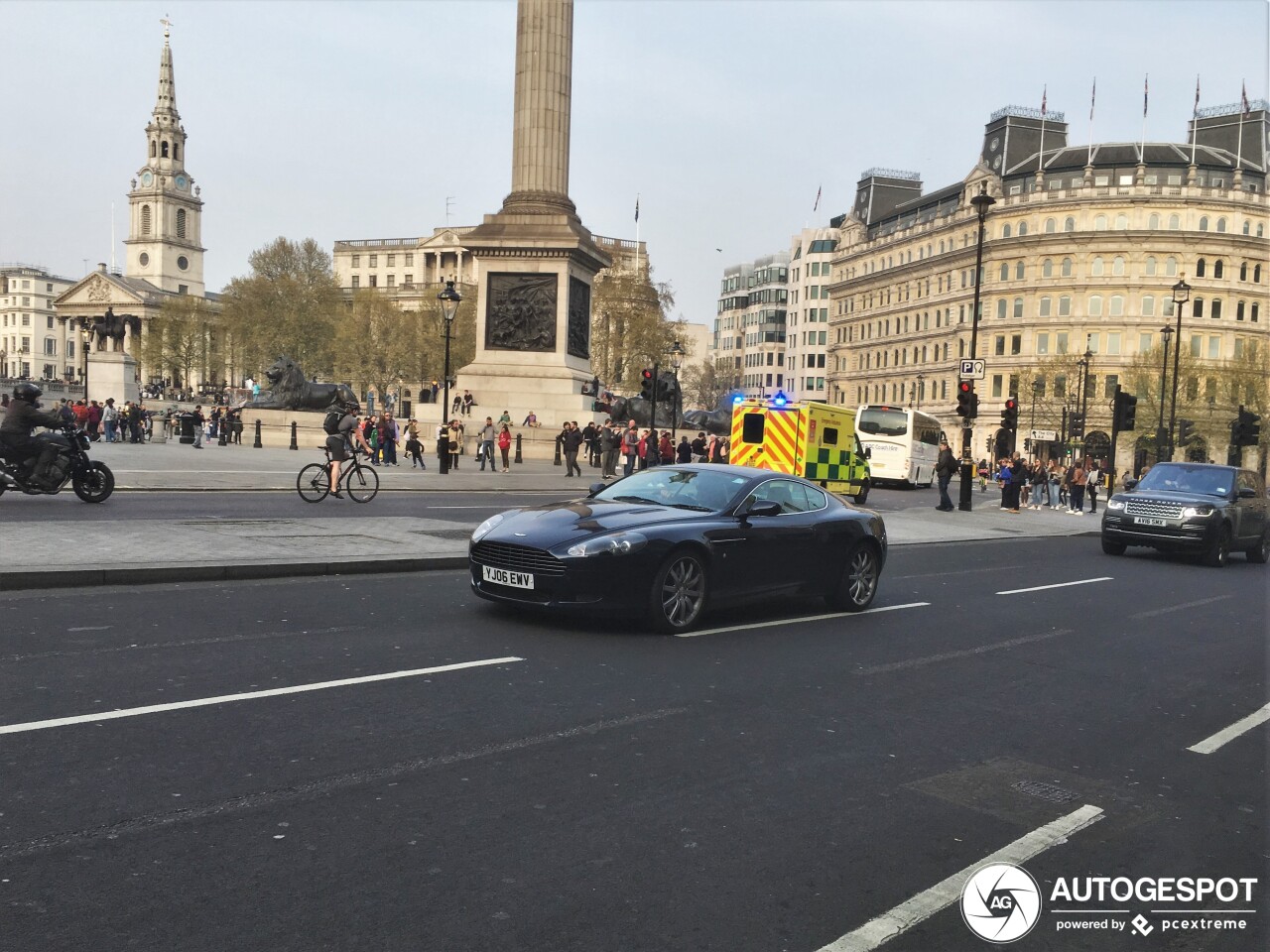 Aston Martin DB9