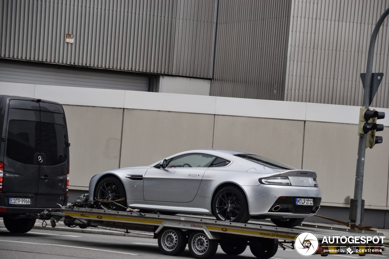 Aston Martin V8 Vantage S