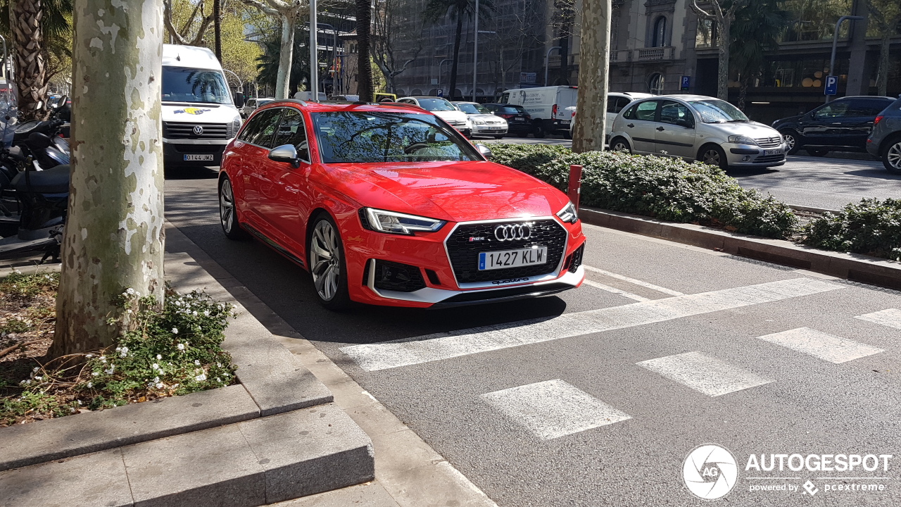 Audi RS4 Avant B9