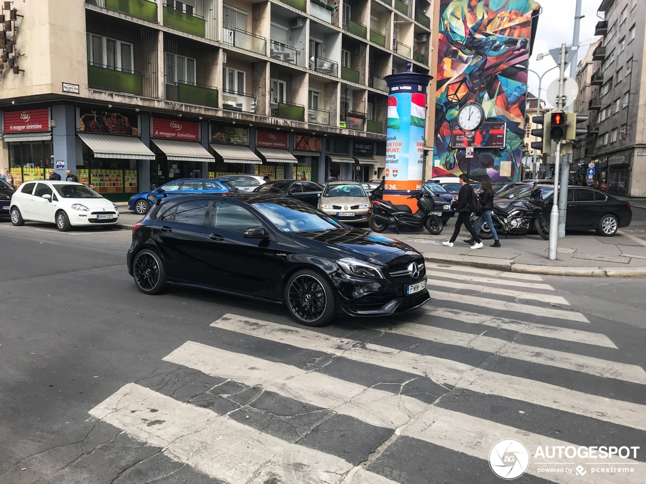 Mercedes-AMG A 45 W176 2015