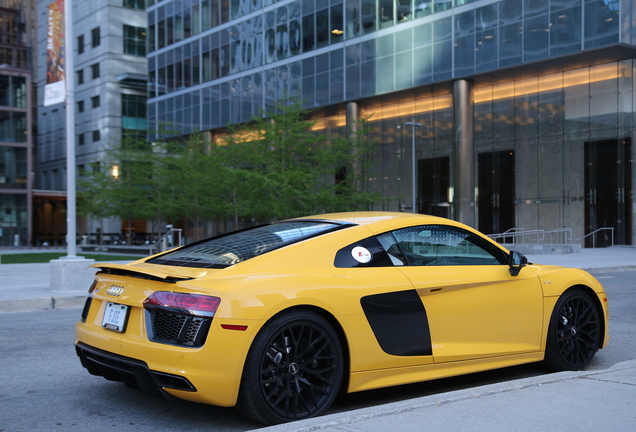 Audi R8 V10 2015