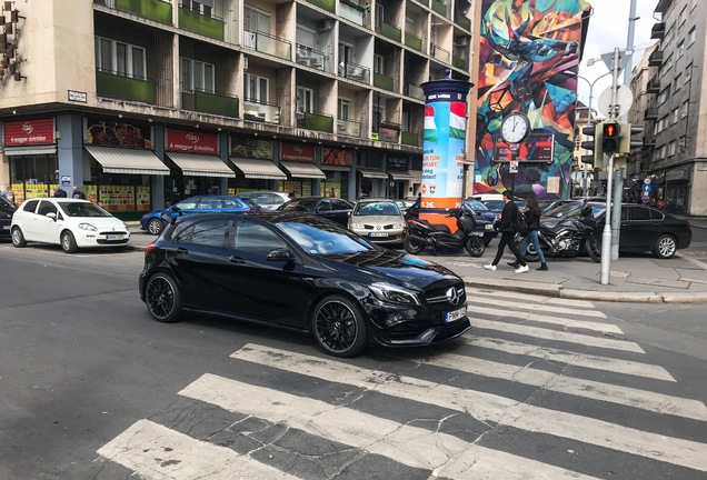 Mercedes-AMG A 45 W176 2015