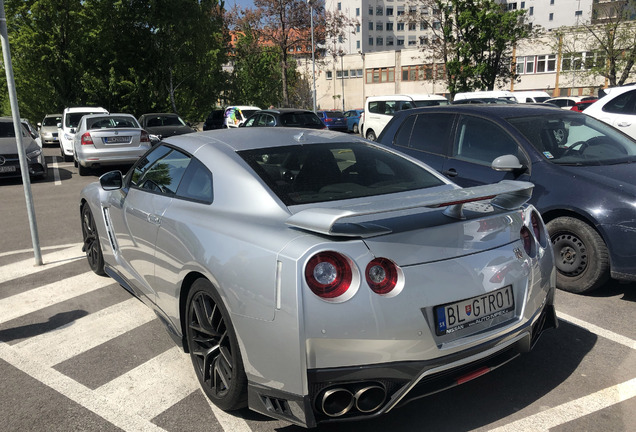 Nissan GT-R 2017