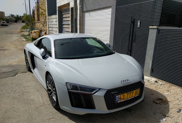 Audi R8 V10 2015