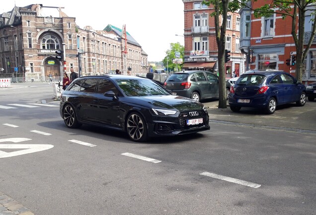 Audi RS4 Avant B9