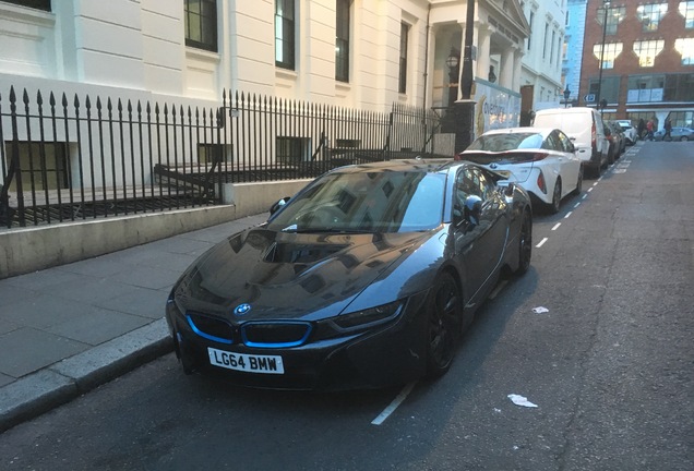 BMW i8