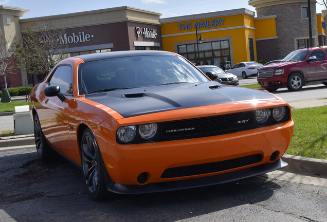 Dodge Challenger SRT-8 392