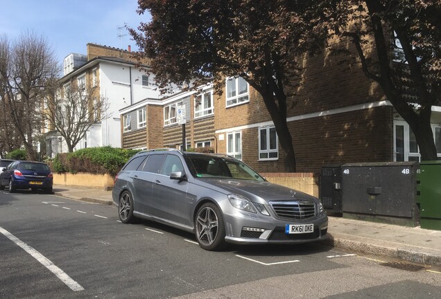 Mercedes-Benz E 63 AMG S212 V8 Biturbo