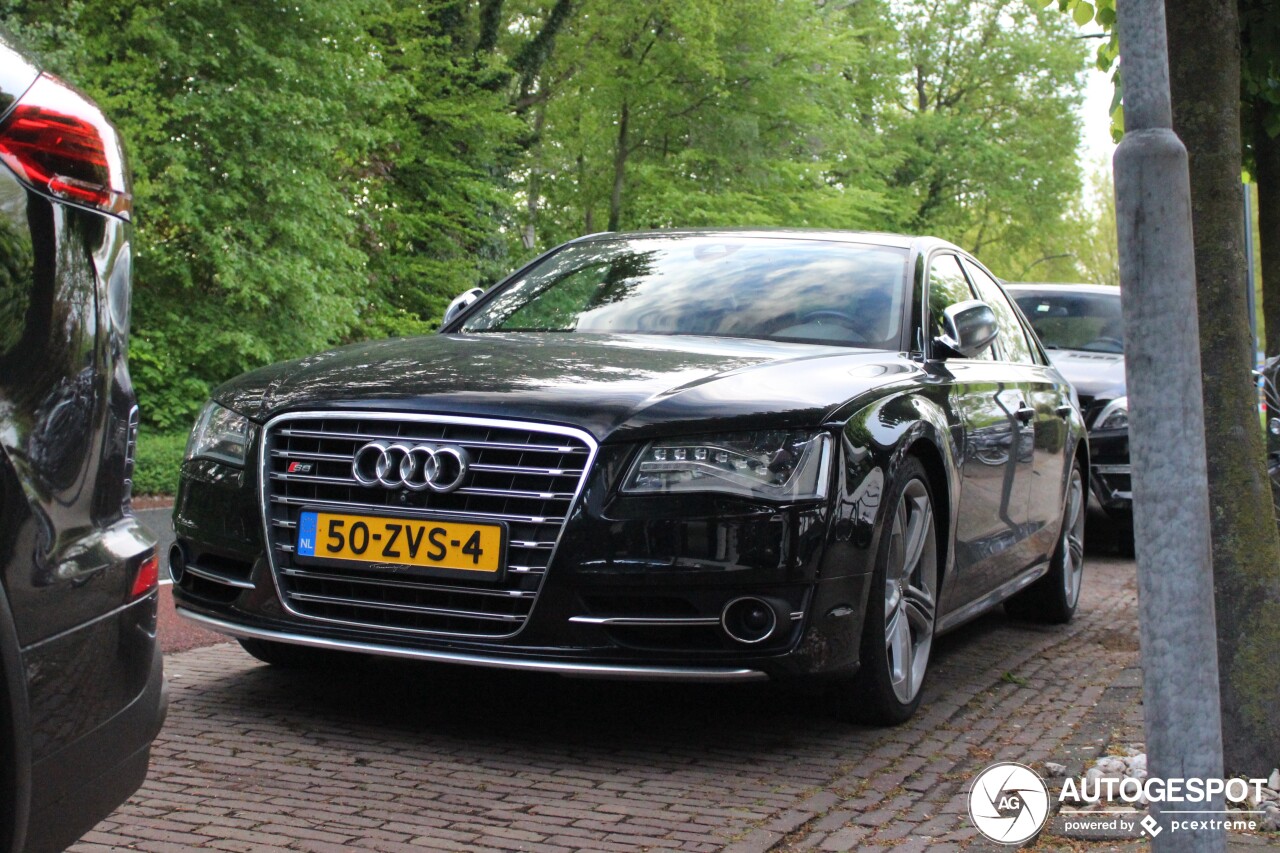 Audi S8 D4