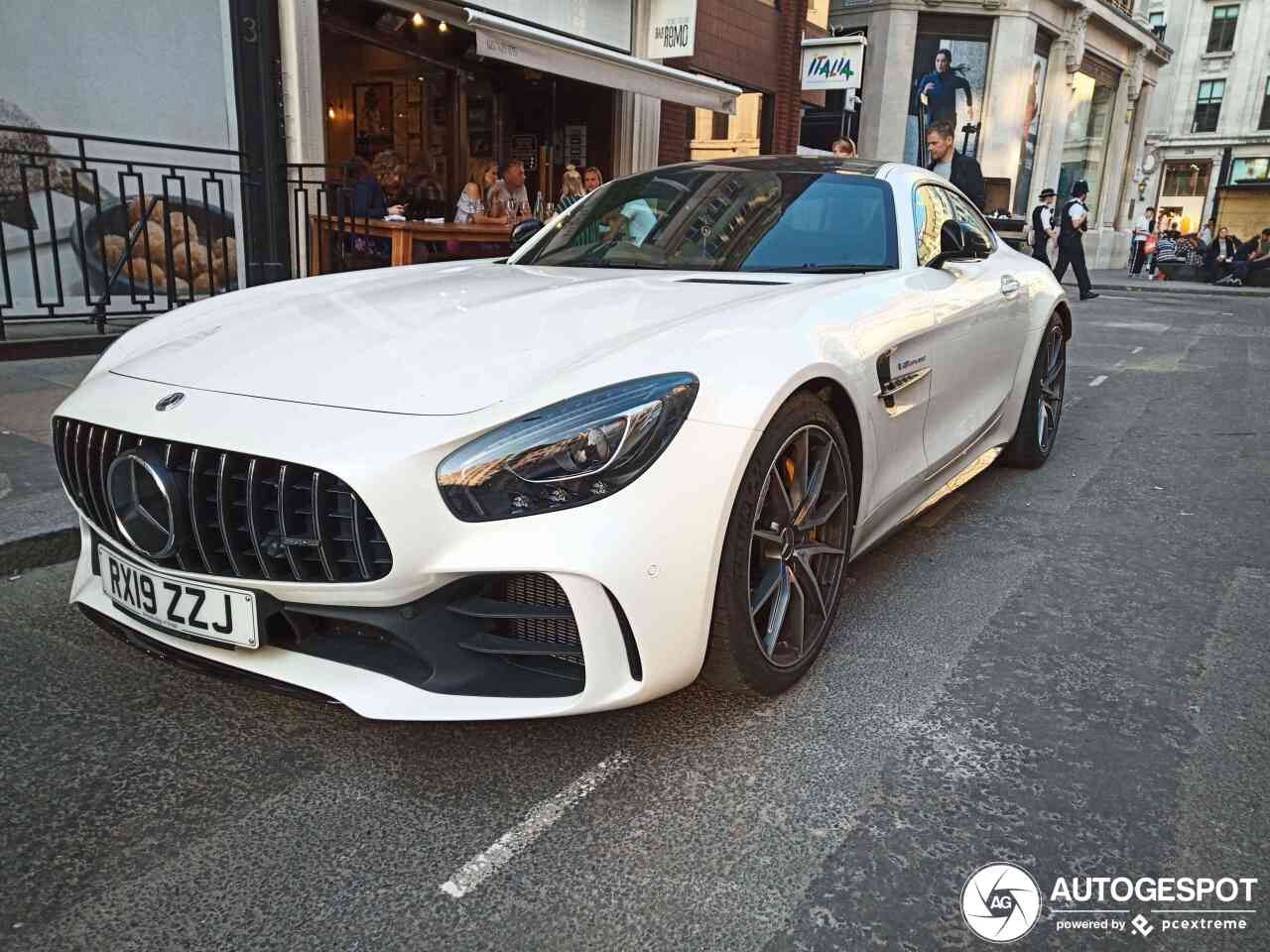 Mercedes-AMG GT R C190