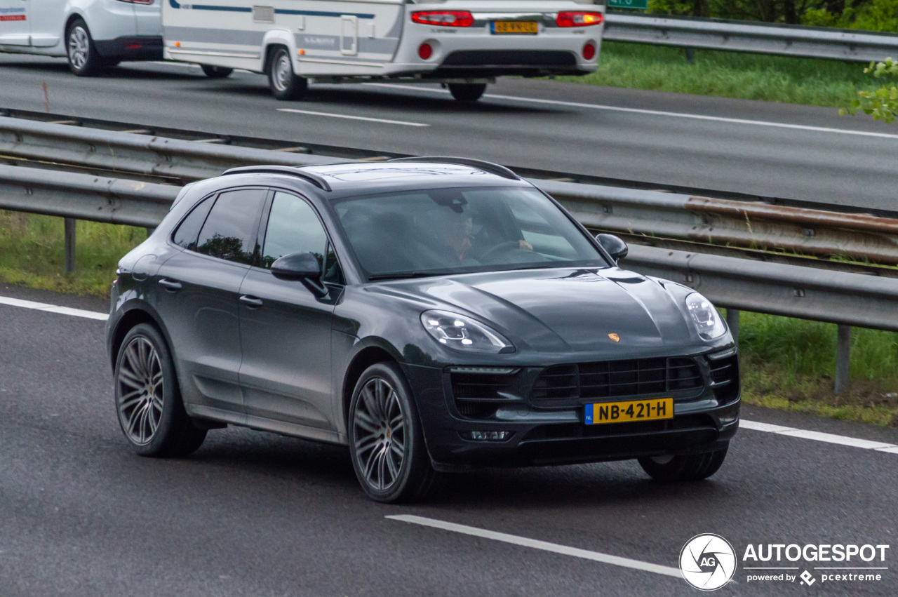 Porsche 95B Macan GTS