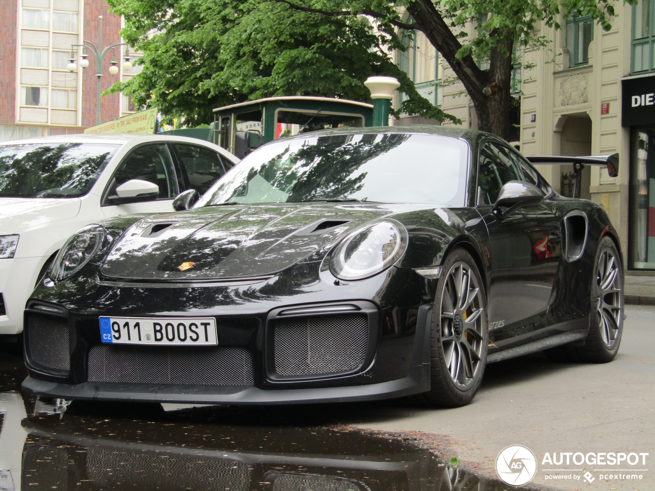 Porsche 991 GT2 RS Weissach Package