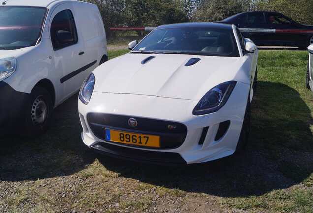 Jaguar F-TYPE S Coupé