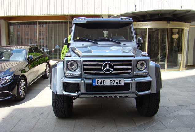 Mercedes-Benz G 500 4X4²