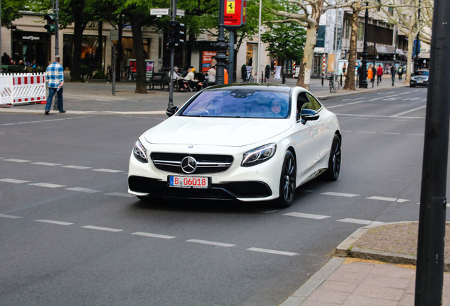 Mercedes-Benz S 63 AMG Coupé C217