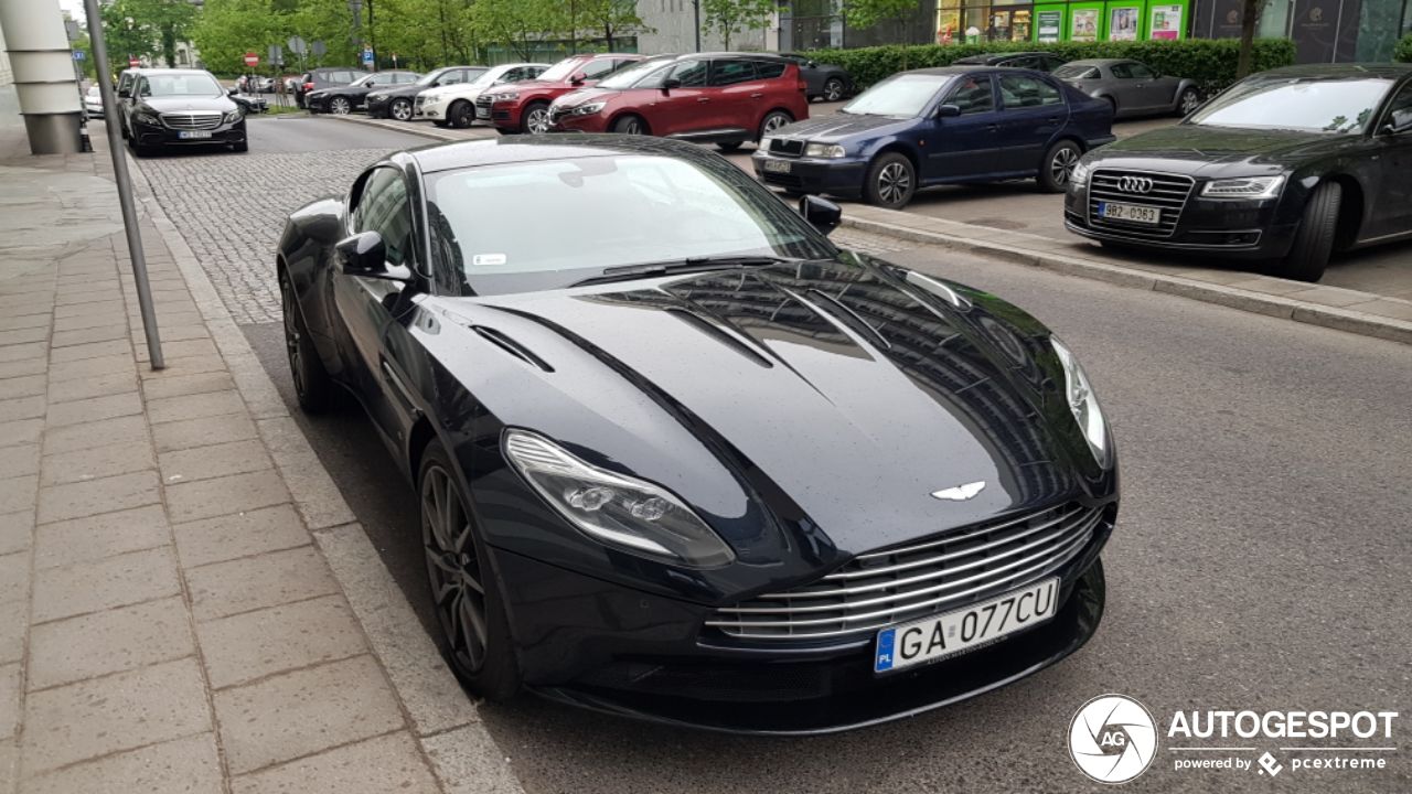 Aston Martin DB11