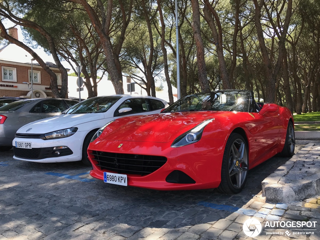 Ferrari California T