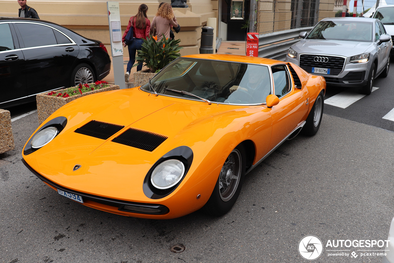 Lamborghini Miura P400 SV