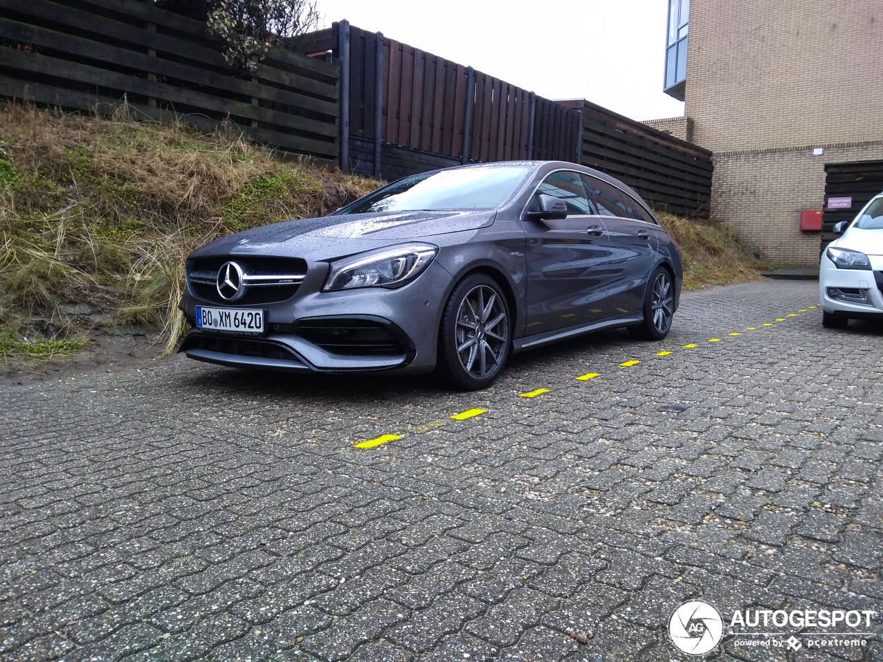 Mercedes-AMG CLA 45 Shooting Brake X117 2017