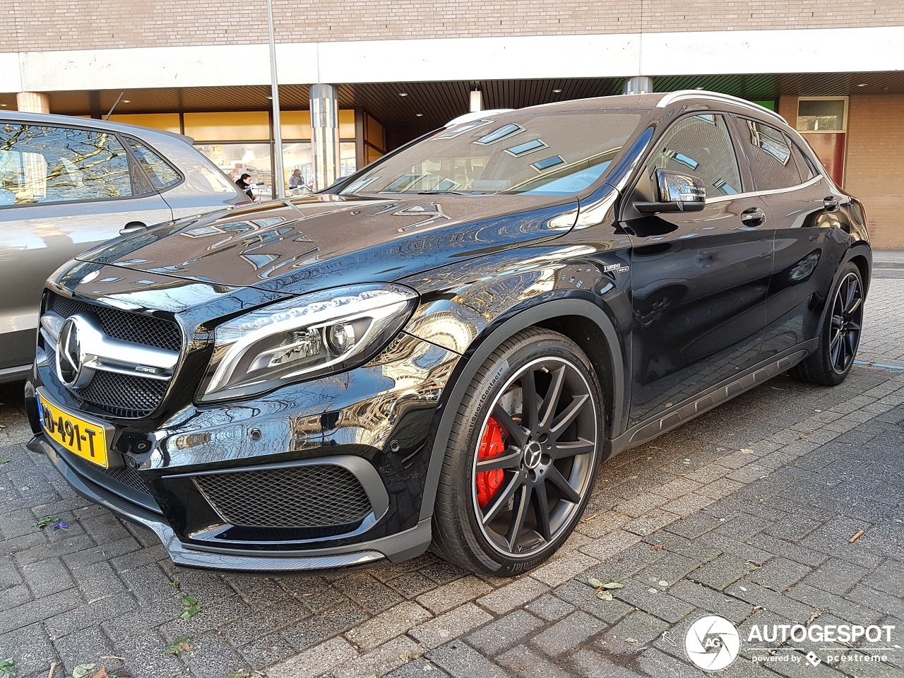 Mercedes-Benz GLA 45 AMG X156